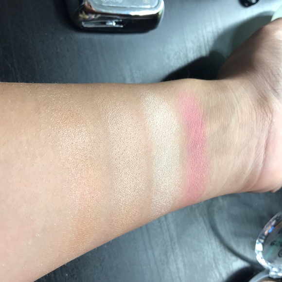 Make-Up Bundle!! - Picture 3 of 3